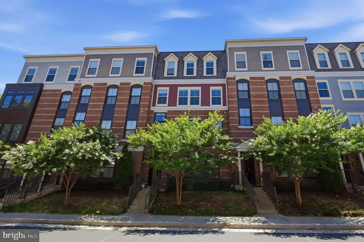 10723 Viognier Ter, Fairfax, VA 22030 - #1