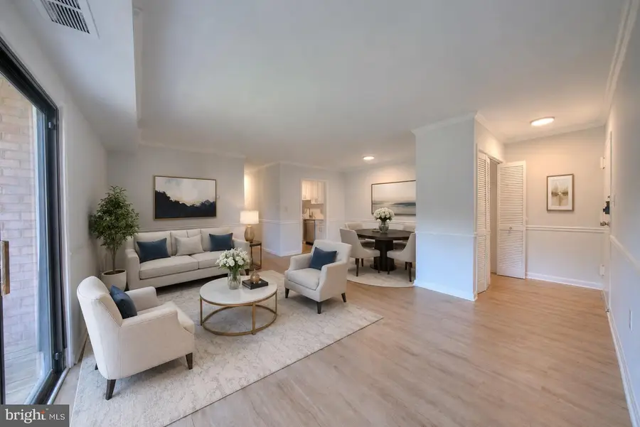 10725 West Dr #303, Fairfax, VA 22030 - #3