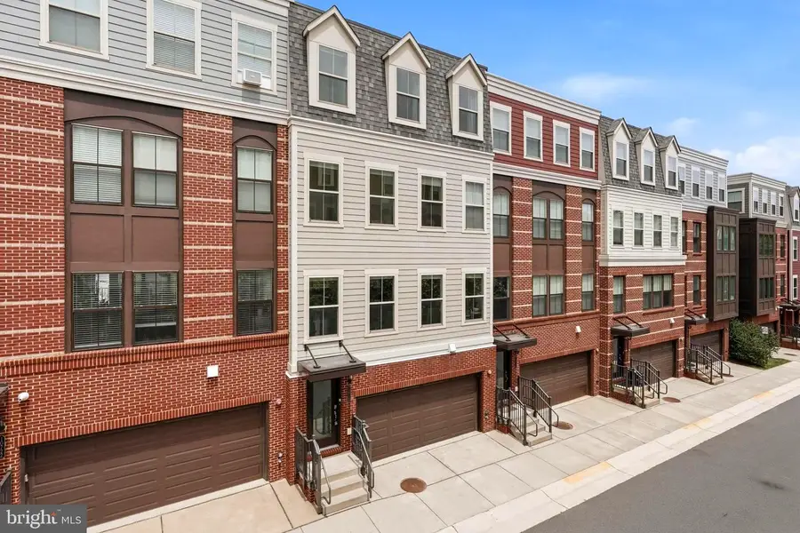 10720 Viognier Ter, Fairfax, VA 22030 - #2