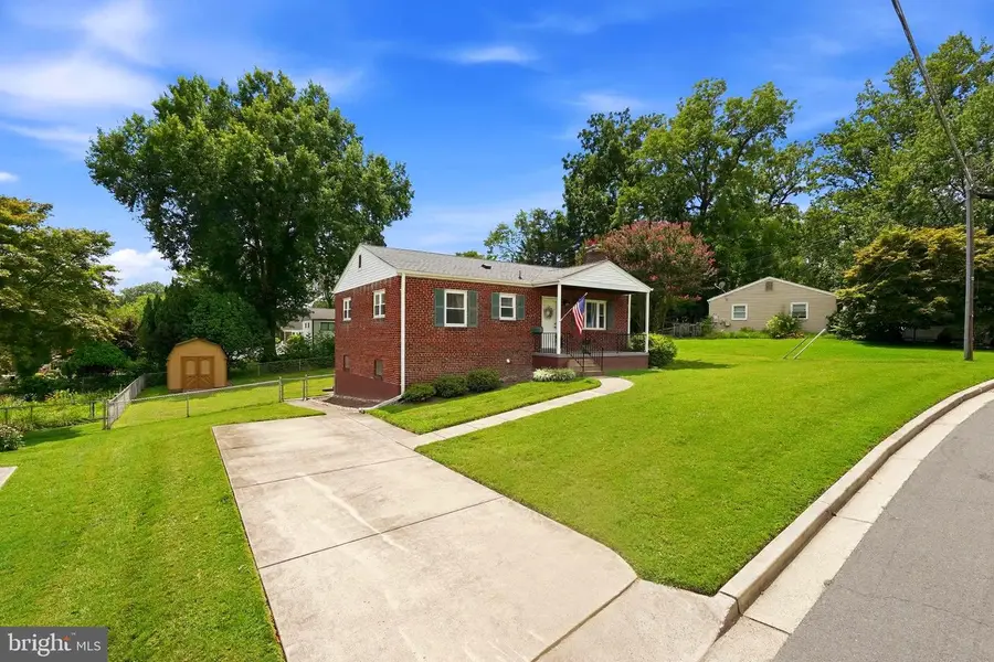 10013 Terry St, Fairfax, VA 22031 - #2