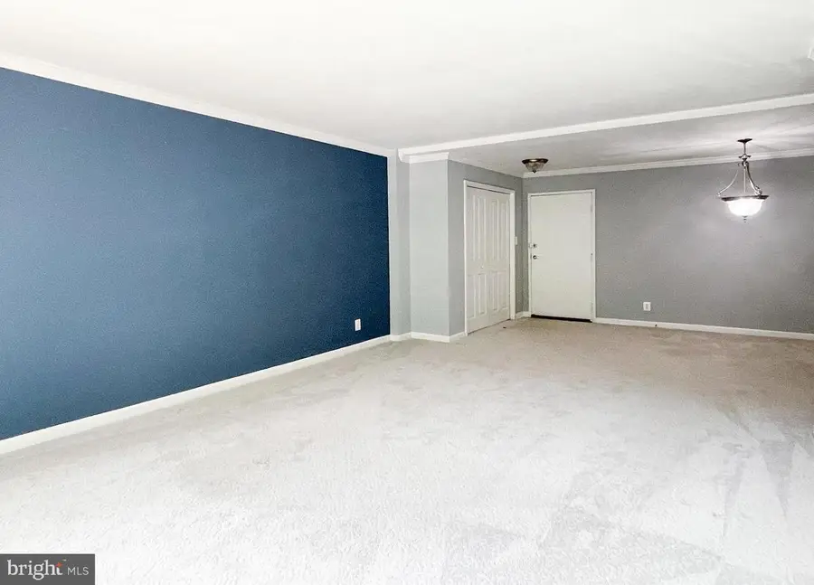 10570 Main St #404, Fairfax, VA 22030 - #3
