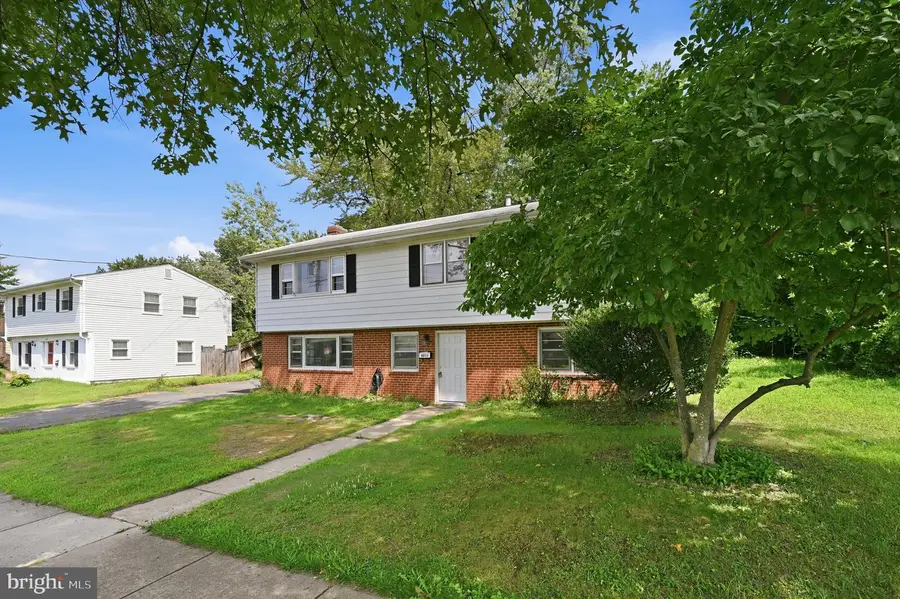 4211 University Dr, Fairfax, VA 22030 - #3