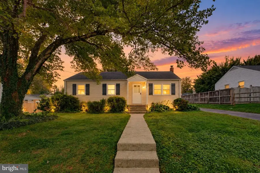 10209 Sager Ave, Fairfax, VA 22030 - #2