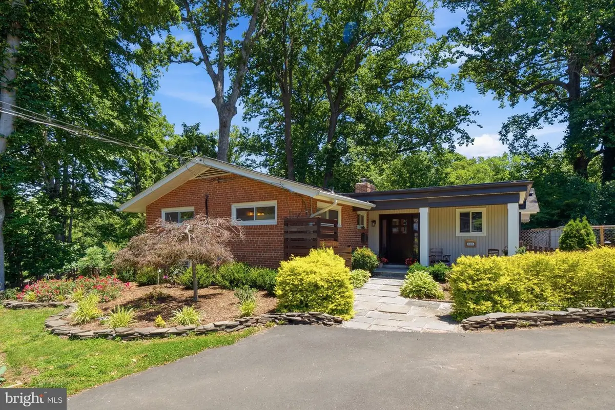 3406 Park Hill Pl, Fairfax, VA 22030 - #1