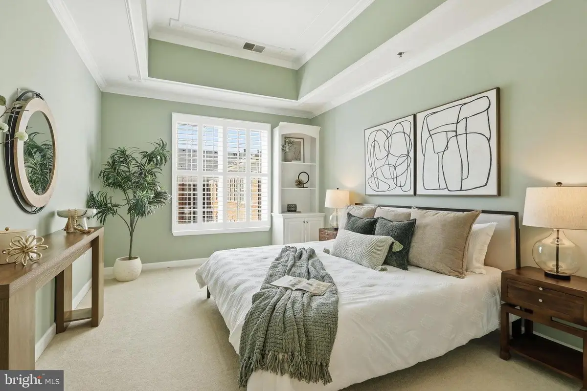 10328 Sager Ave #403, Fairfax, VA 22030 - #1