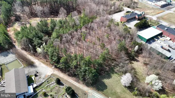 00 Enterprise Ln, MONETA, VA 24121