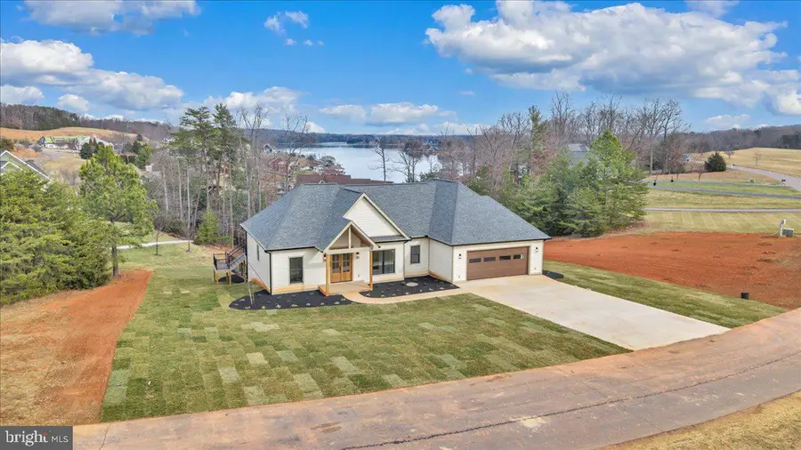 639 Compass Cove Cir, Moneta, VA 24121 - #3