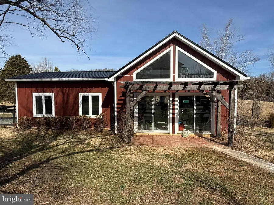 575 Perkins Rd, Kents Store, VA 23084 - #3