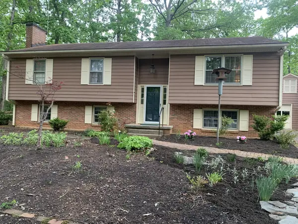 141 Mechunk Creek Dr, TROY, VA 22974