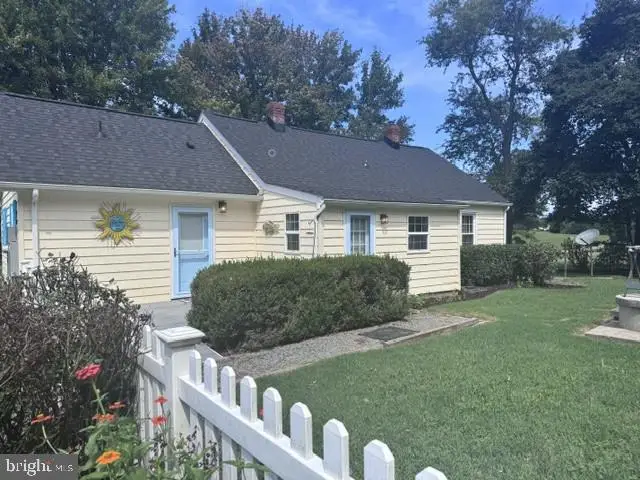 17 Parrish Ln, Kents Store, VA 23084 - #2