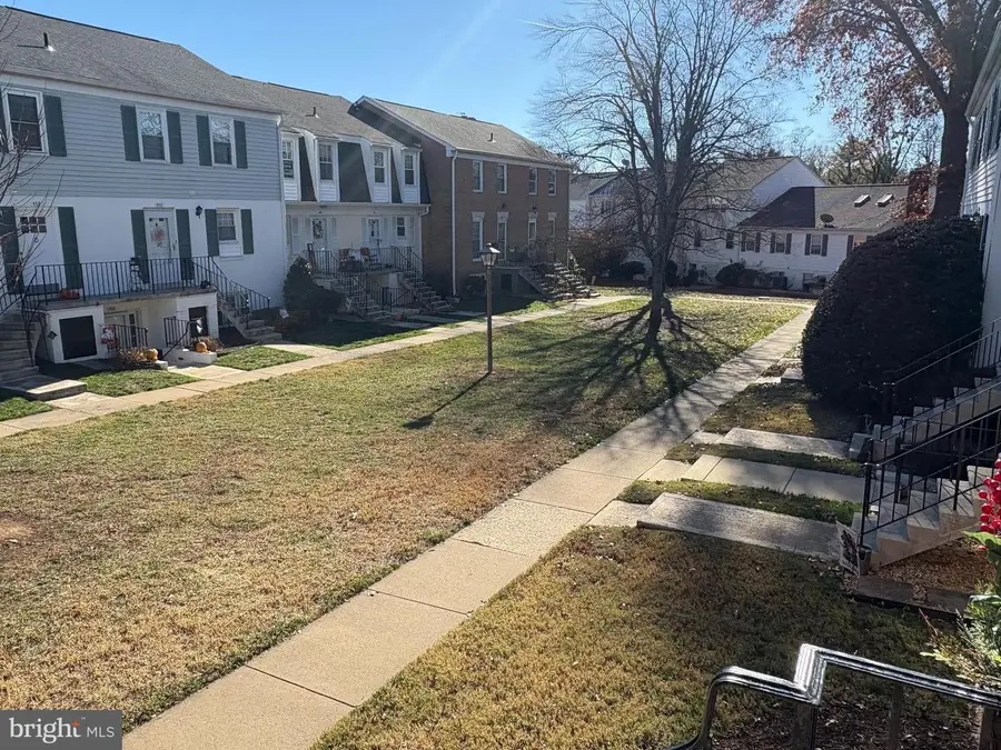 90 B Leeds Ct East #90 B, Warrenton, VA 20186 - Image #3