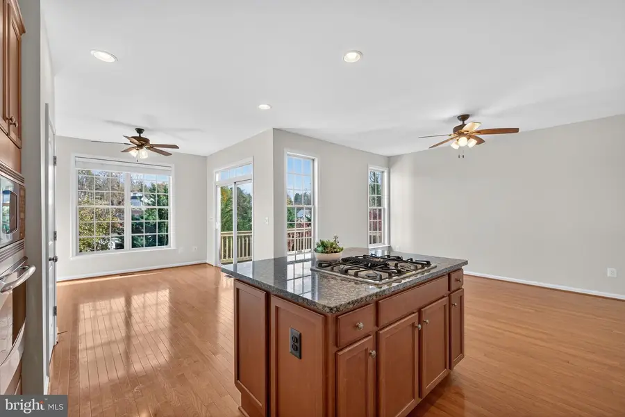 155 Royal Ct, Warrenton, VA 20186 - Image #3