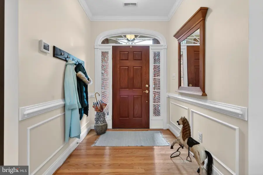 238 Carriage Chase Cir, Warrenton, VA 20186 - Image #2