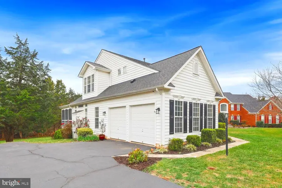 7182 Evan Ct, Warrenton, VA 20187 - Image #2