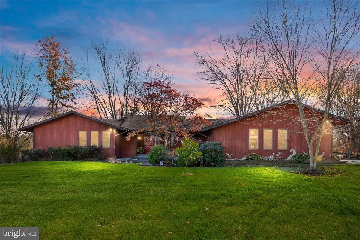 6241 Deborah Dr, Warrenton, VA 20187 - Image #1