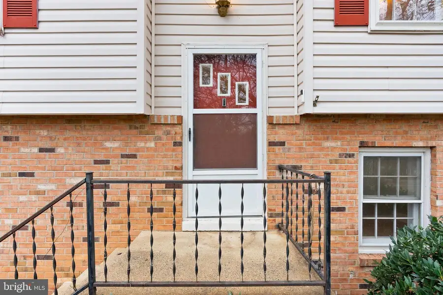 6738 Kelly Rd, Warrenton, VA 20187 - Image #3