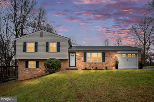 6765 Settlers Ridge Rd, WARRENTON, VA 20187