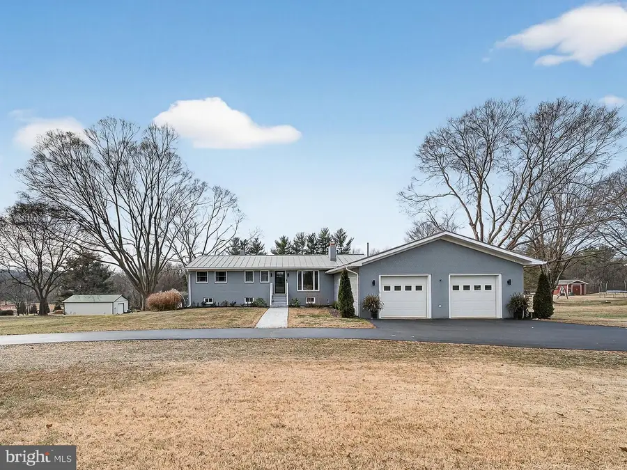 8746 Meetze Rd, Warrenton, VA 20187 - Image #3