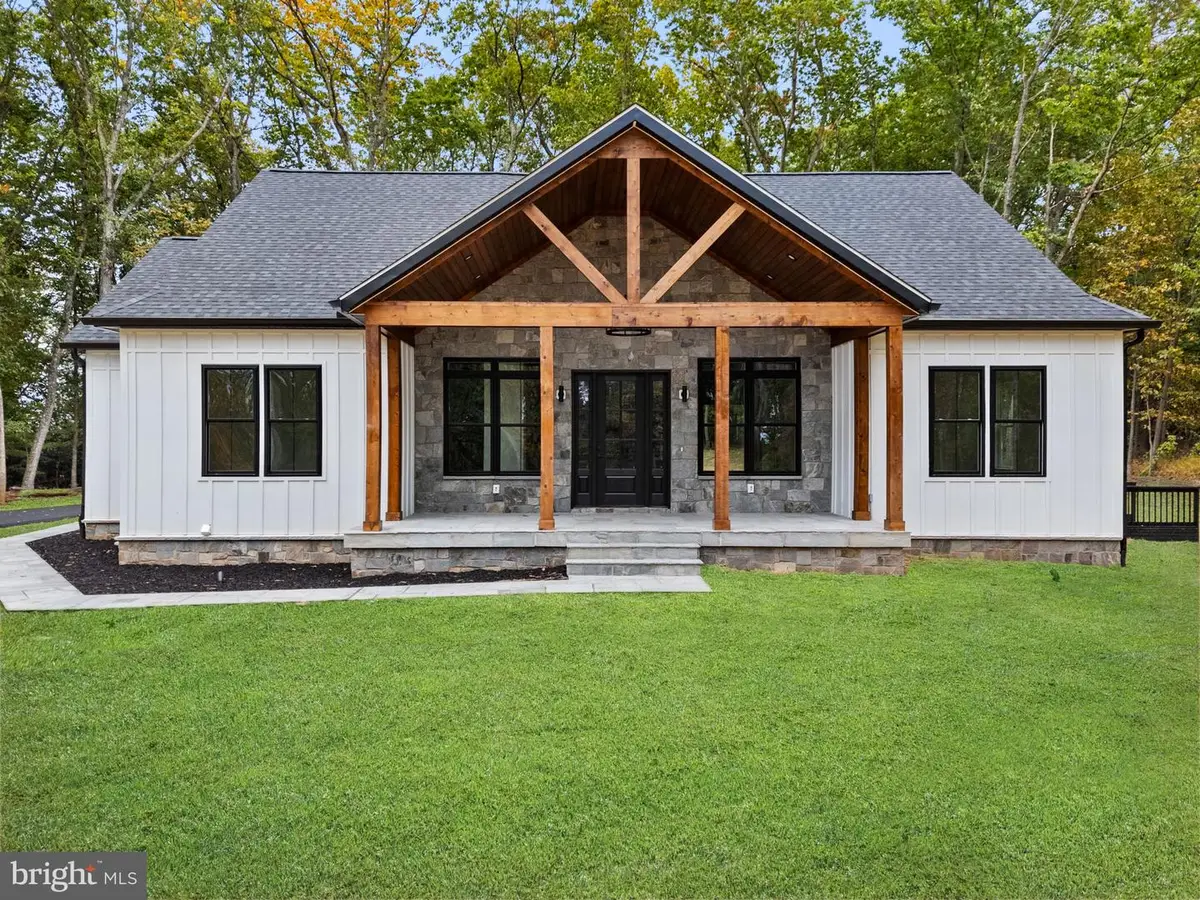 5355 Hillside Dr, Warrenton, VA 20187 - Image #1