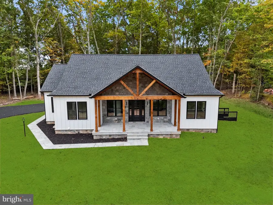 5355 Hillside Dr, Warrenton, VA 20187 - Image #3