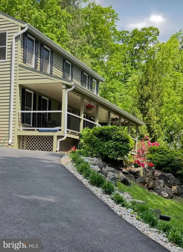 7406 Bear Wallow Dr, WARRENTON, VA 20186