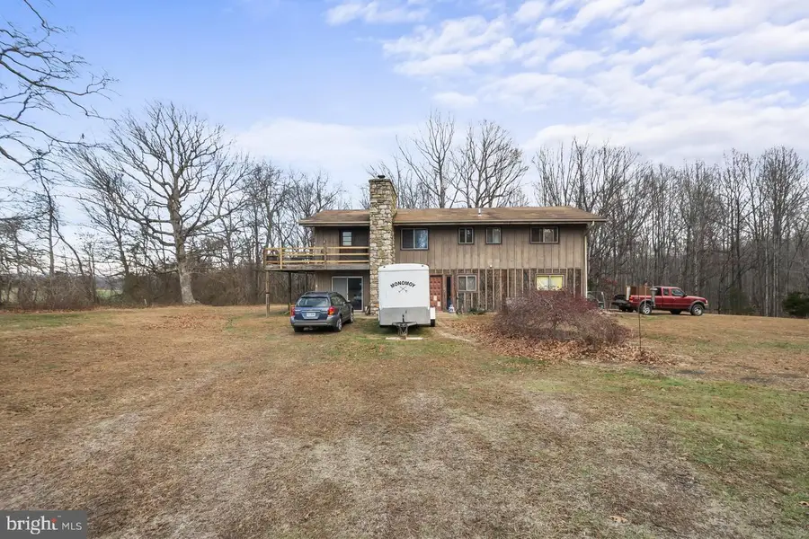 7389 Leeds Manor Rd, Marshall, VA 20115 - Image #2