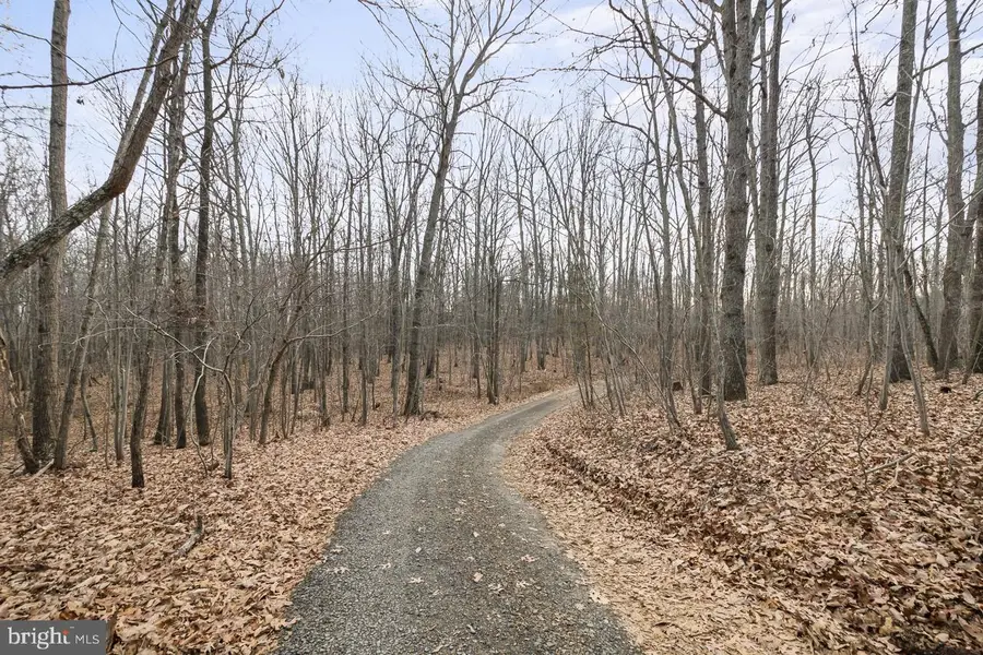 7389-7391 Leeds Manor Rd, Marshall, VA 20115 - Image #2