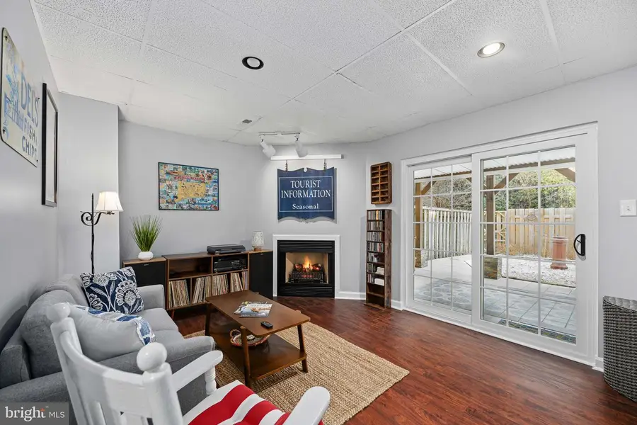 787 General Wallace Ct, Warrenton, VA 20186 - Image #2