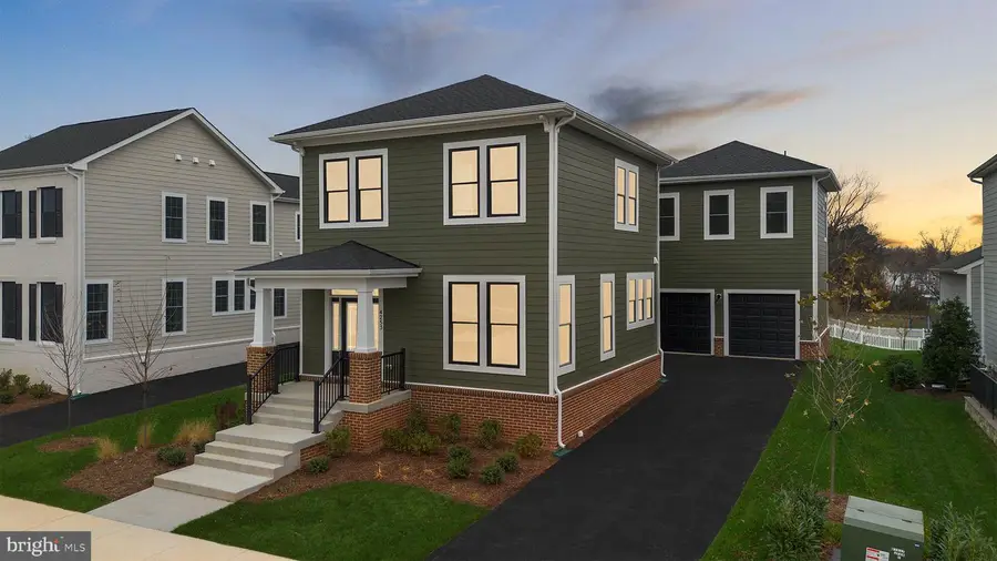 4253 Manor Dr, Marshall, VA 20115 - Image #2