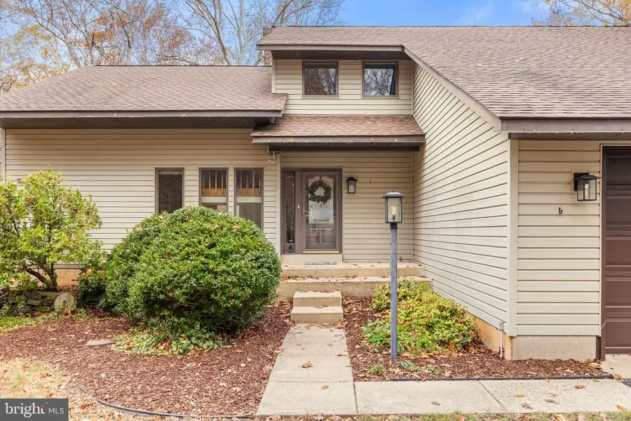 8423 Lock Ln, Warrenton, VA 20186 - #2