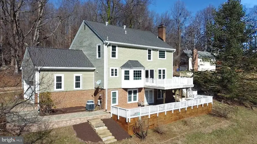 6885 Walnut Heights Dr, Warrenton, VA 20186 - #2