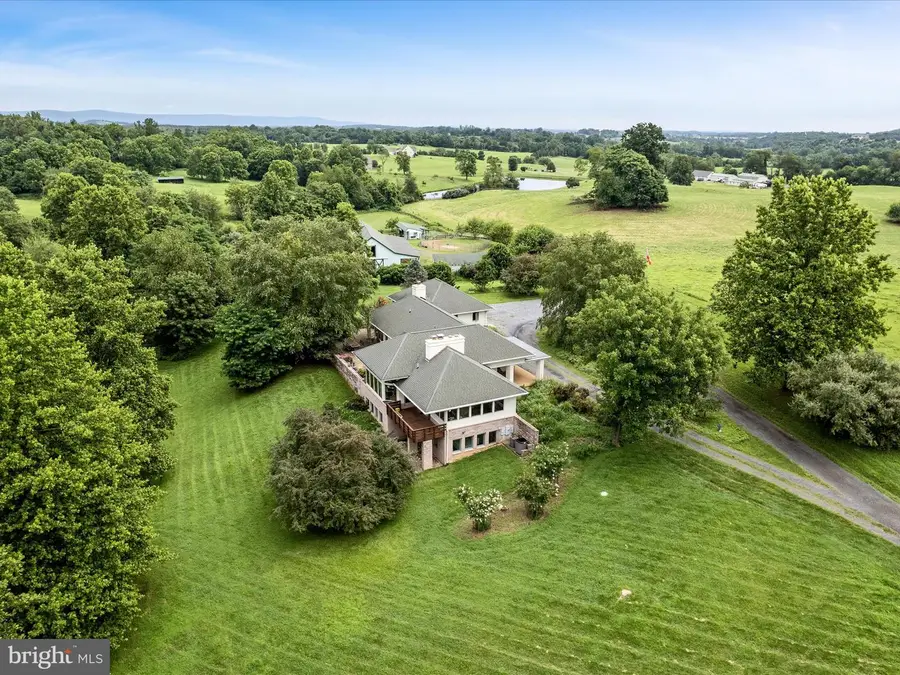 3959 Cobbler Mountain Rd, Delaplane, VA 20144 - #2