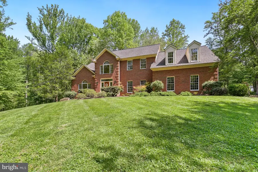 5722 Greenview Ln, Warrenton, VA 20187 - #3