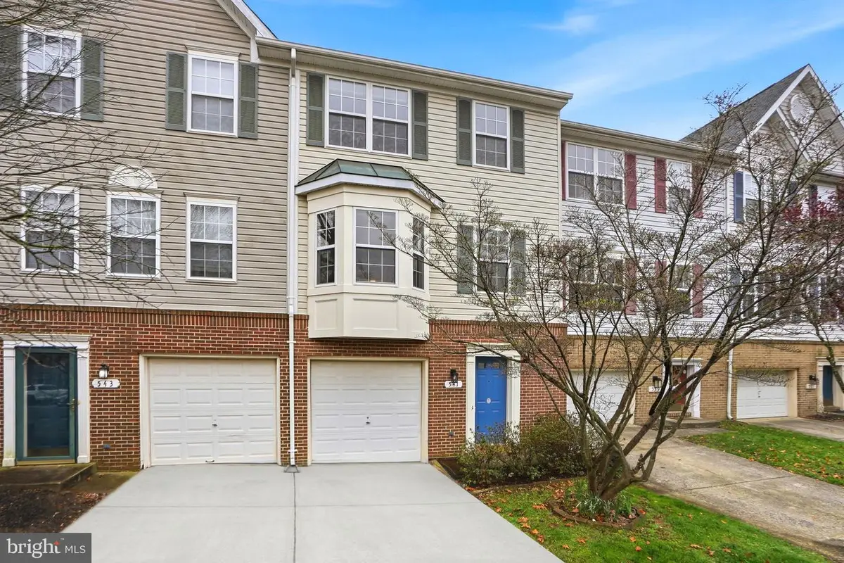541 Highland Towne Ln, Warrenton, VA 20186 - #1