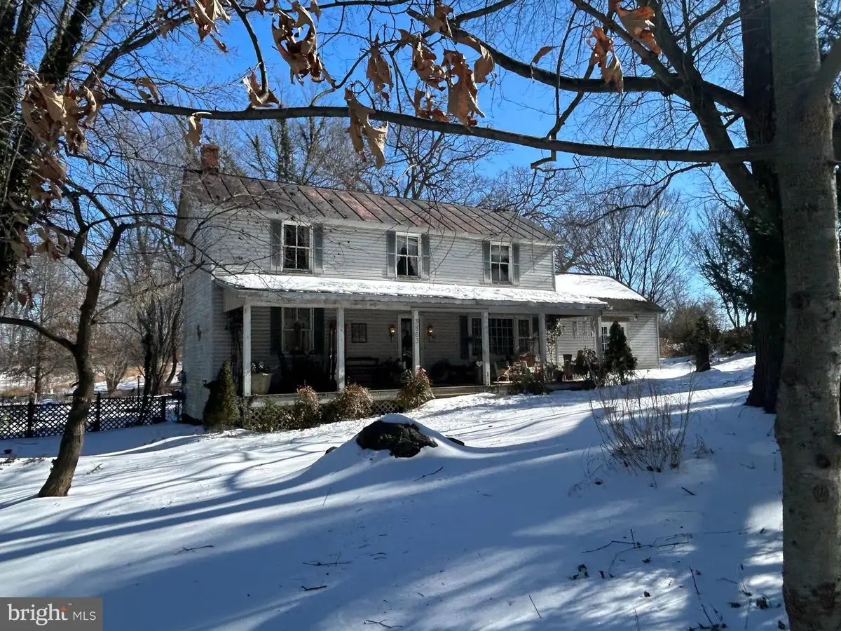3863 Rectortown Rd, Marshall, VA 20115 - Image #1