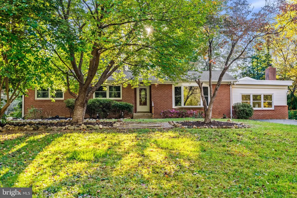 6741 Maxwell Ave, Warrenton, VA 20187 - #1