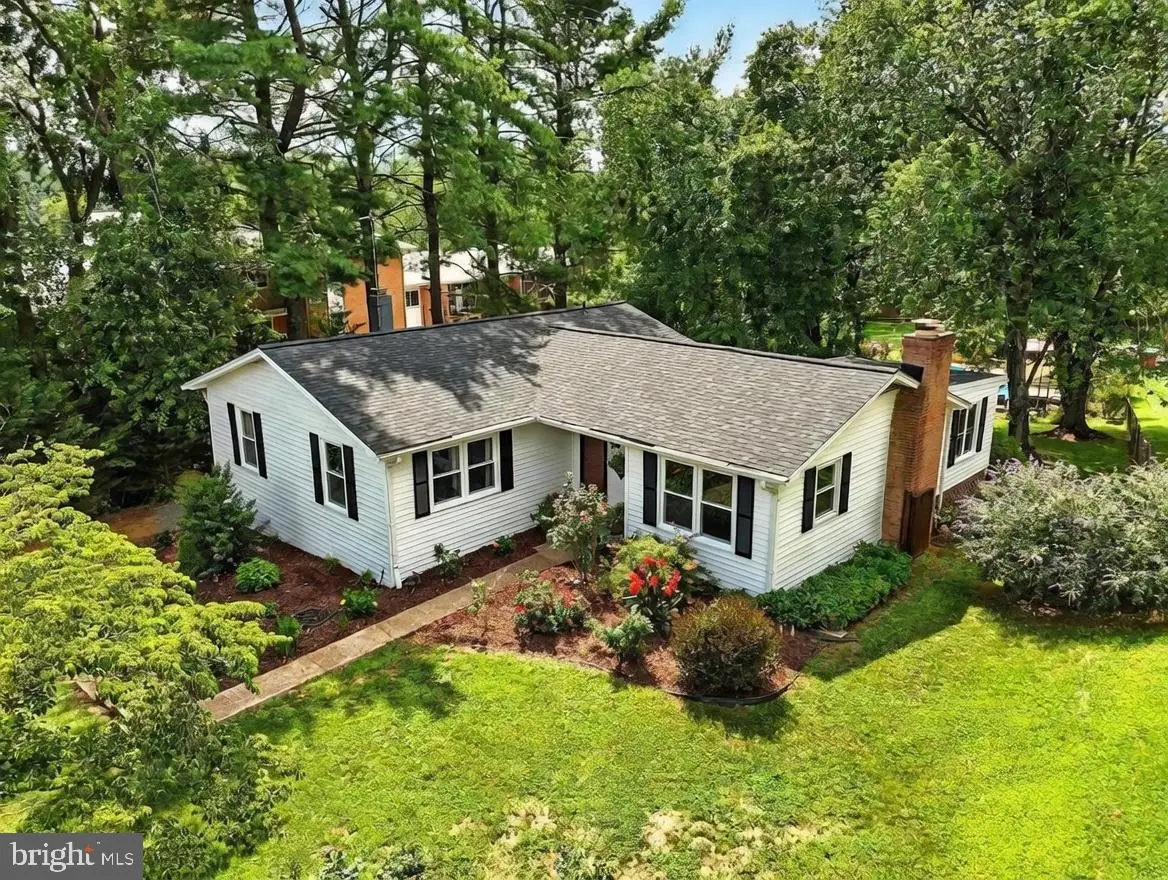 28 Piedmont St, Warrenton, VA 20186 - #1