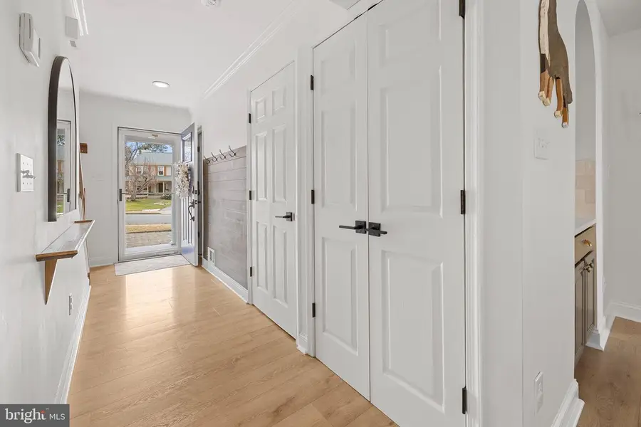 6516 Acorn Ct, Warrenton, VA 20187 - #3