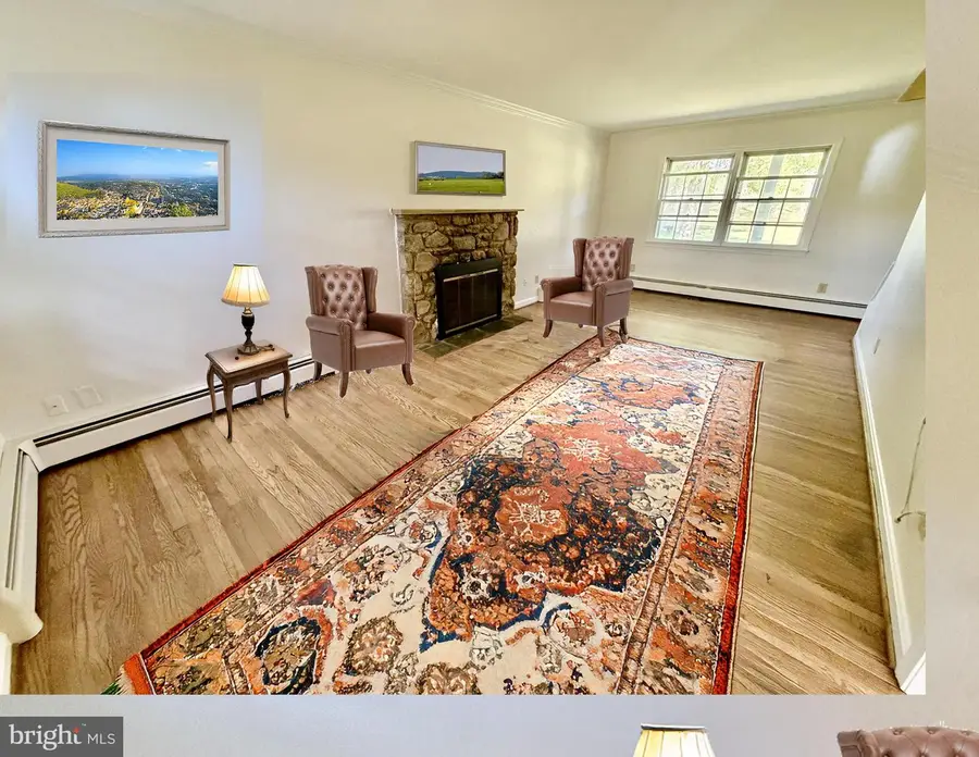 9248 Springs Rd, Warrenton, VA 20186 - #3