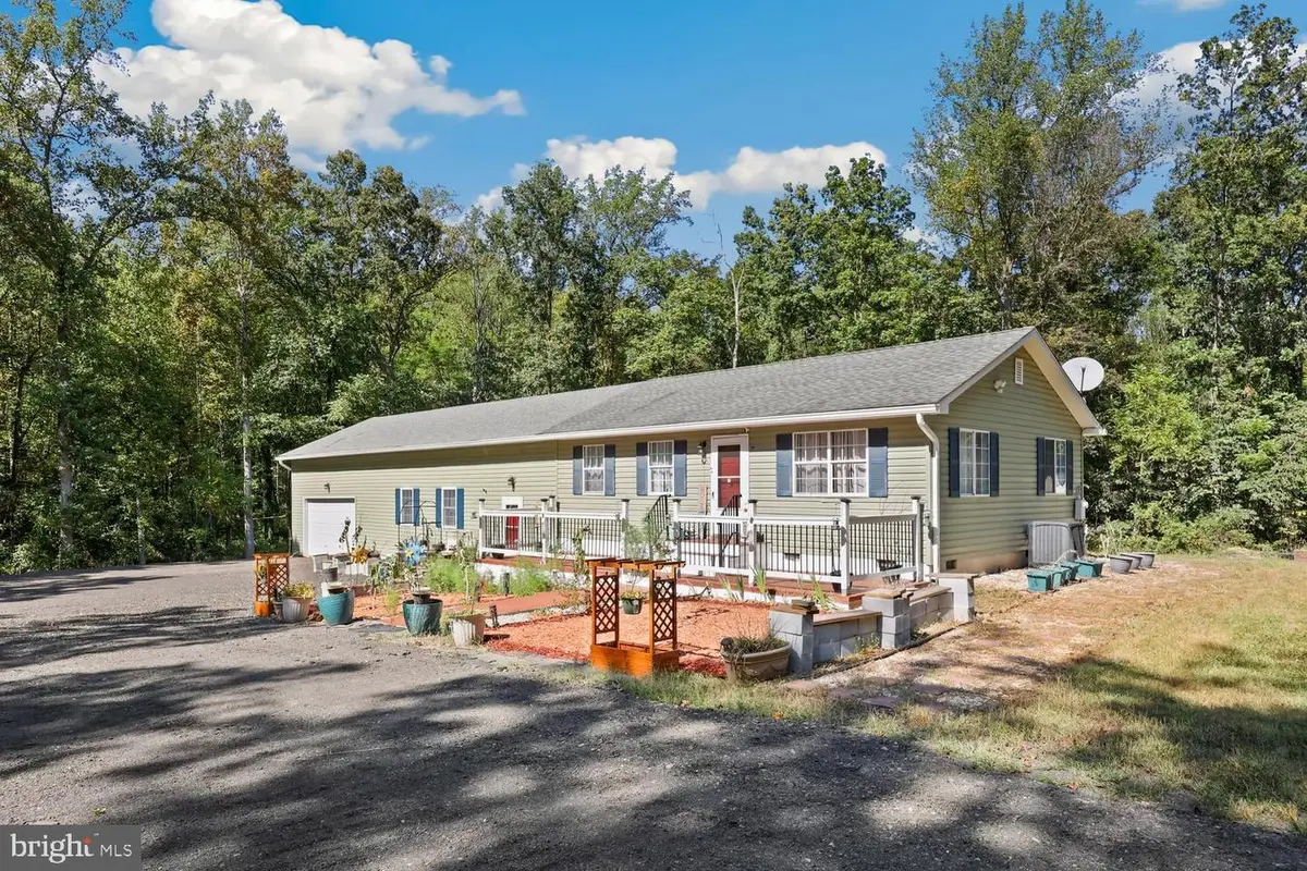 9463 Rogues Rd, Midland, VA 22728 - #1