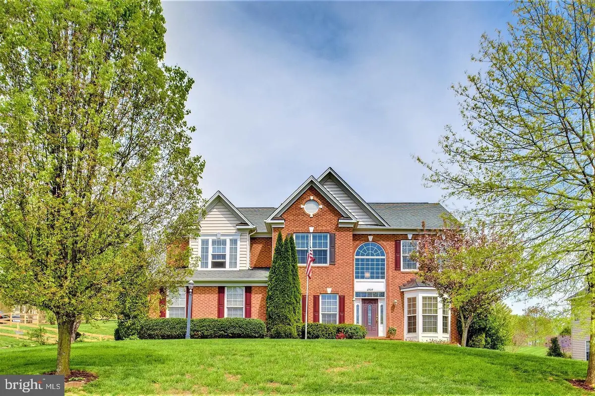 6909 Mill Valley Dr, Warrenton, VA 20187 - #1