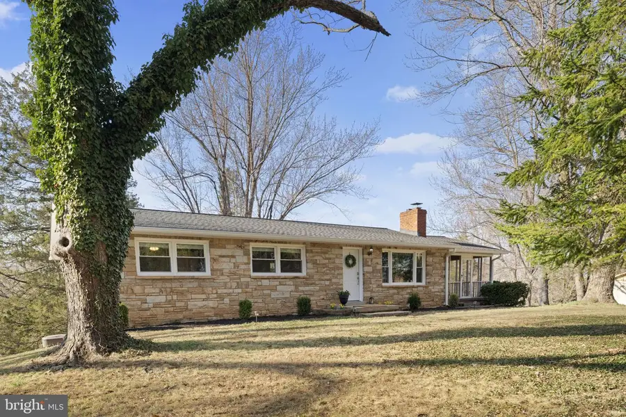 6744 Riley Rd, Warrenton, VA 20187 - #3