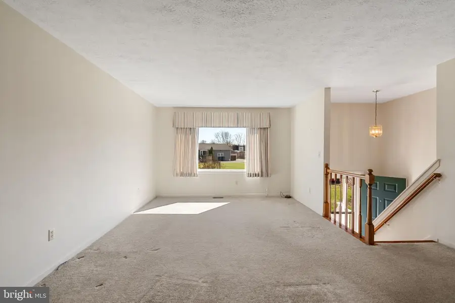 6730 W Forbes Pl W, Bealeton, VA 22712 - #3