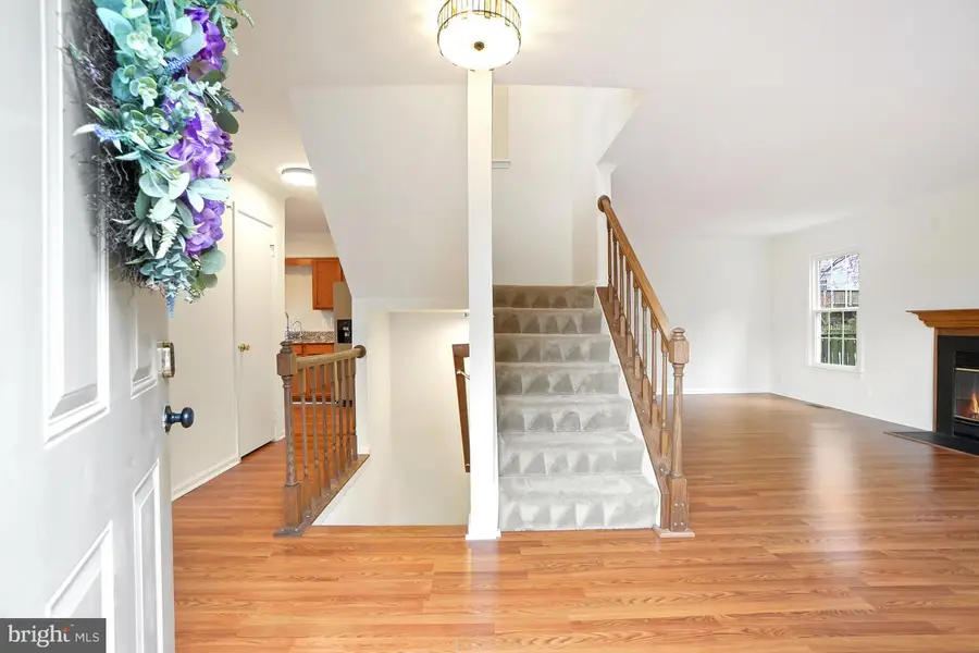 746 Arbor Ct, Warrenton, VA 20186 - #3