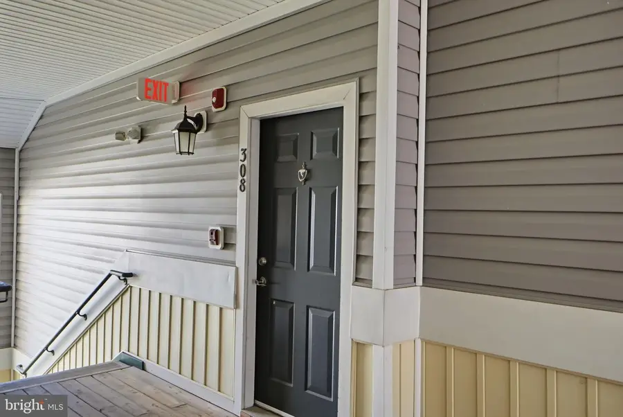 6161 Willow Pl #308, Bealeton, VA 22712 - #2