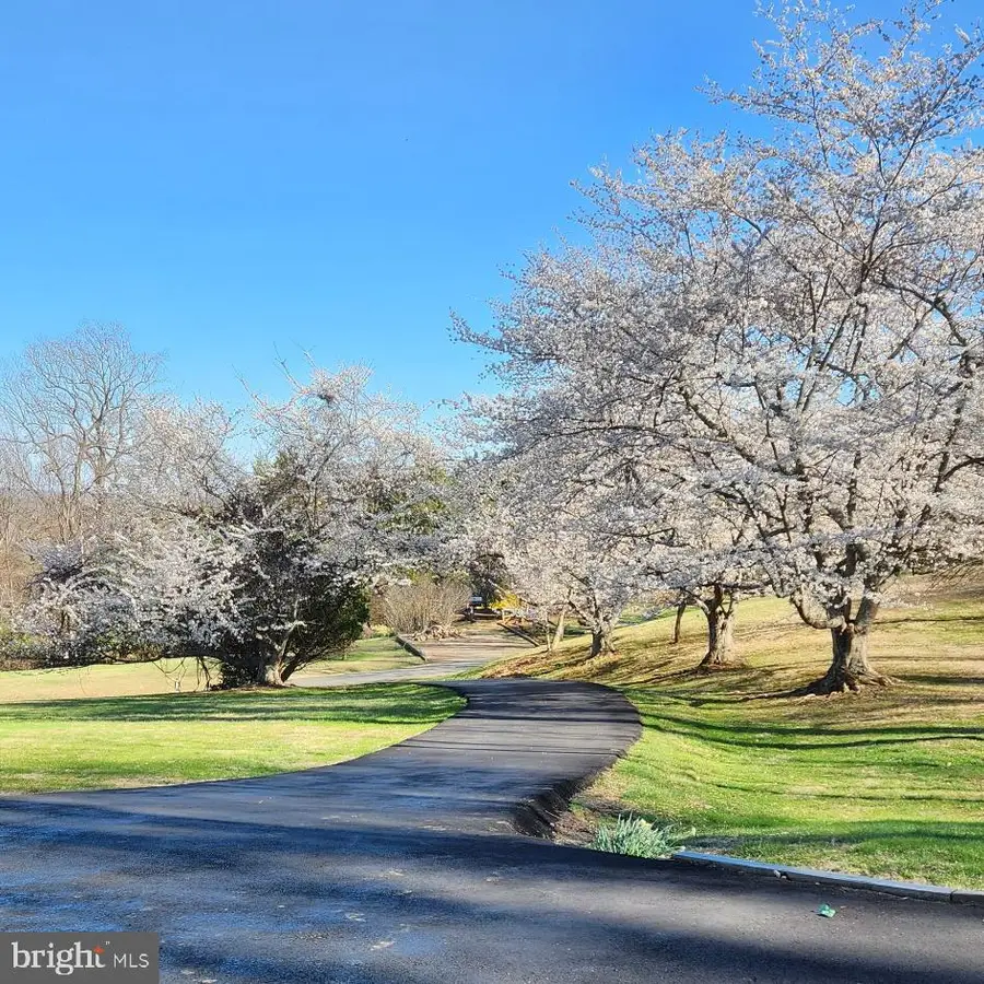 7360 Bear Wallow Dr, Warrenton, VA 20186 - #2