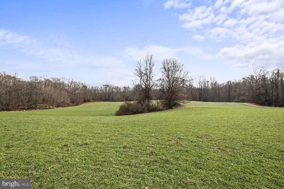 7389 Leeds Manor Rd, Marshall, VA 20115 - #1