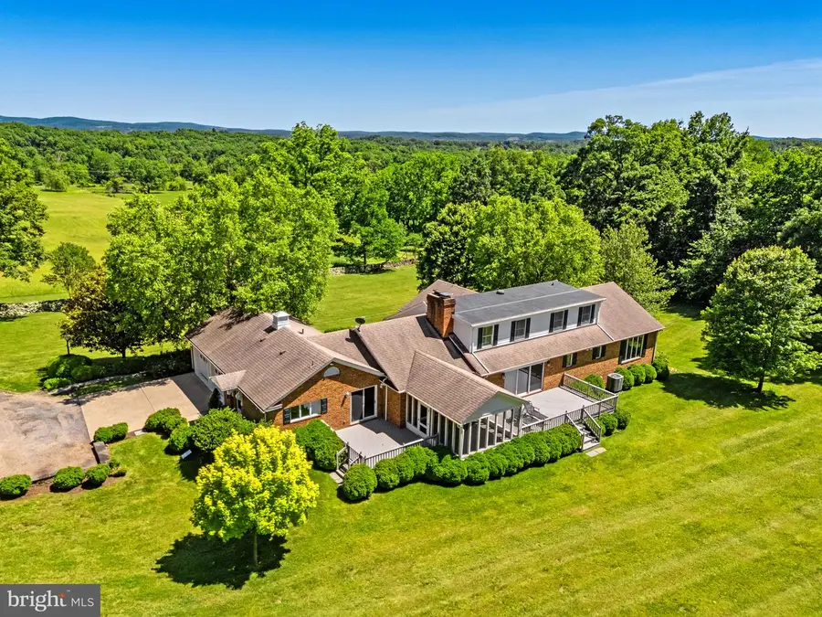 1310 Delaplane Grade Rd, Upperville, VA 20184 - #2