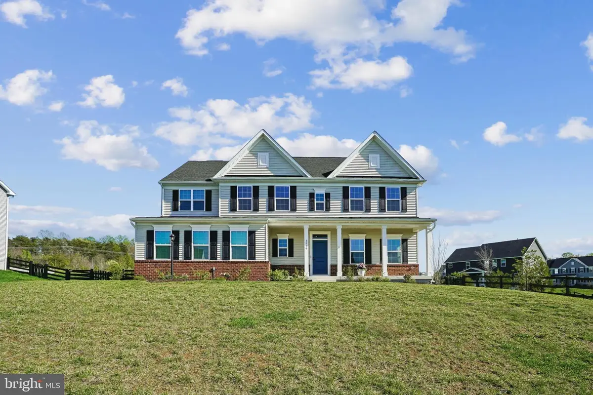 8016 International Dr, Warrenton, VA 20187 - #1