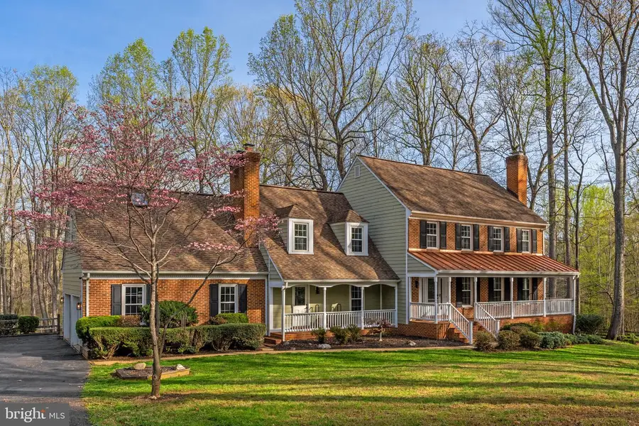 6026 Finchingfield Rd, Warrenton, VA 20187 - #2